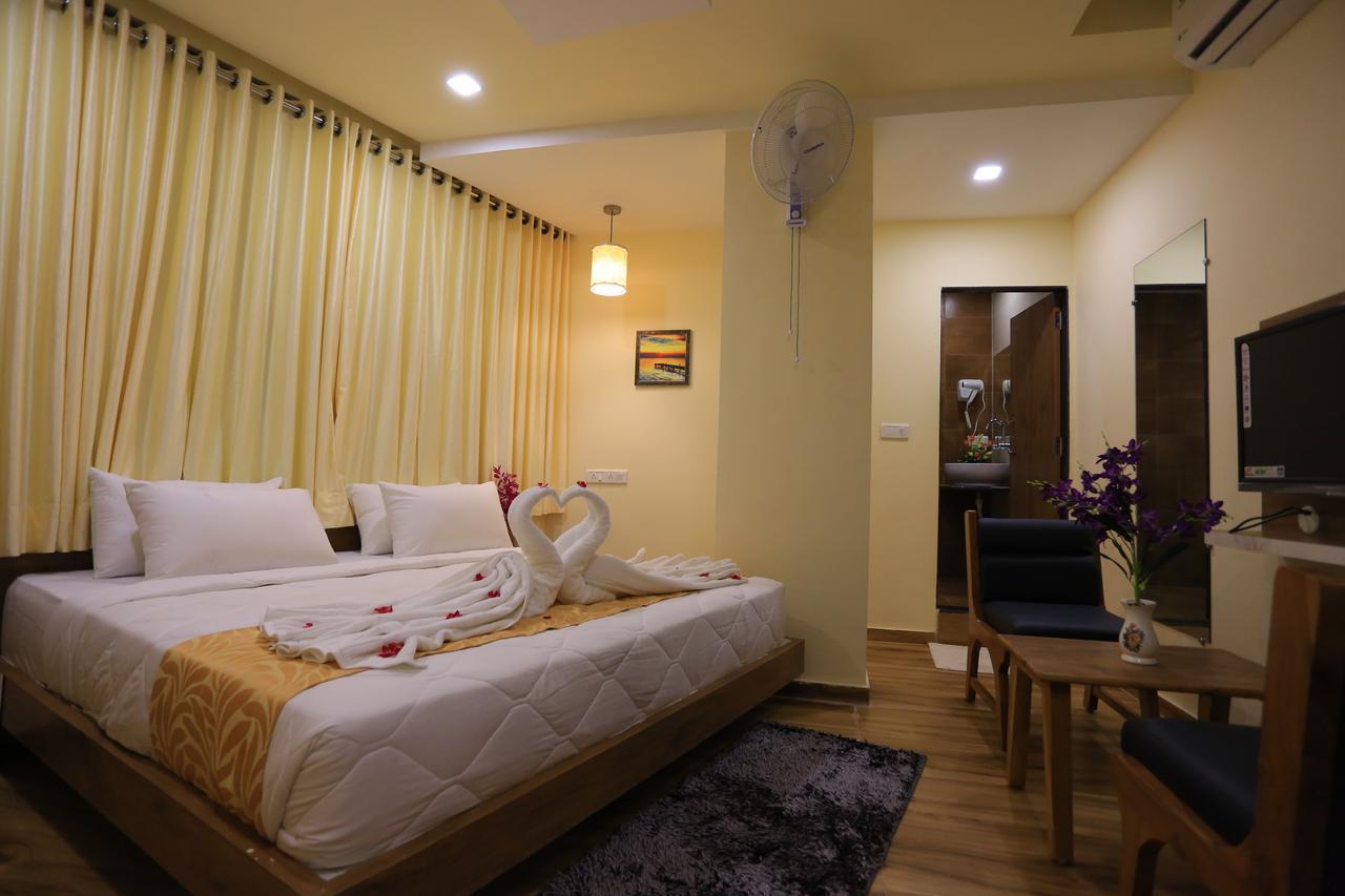 The Grand Raveta Hotel Patan  Exterior photo